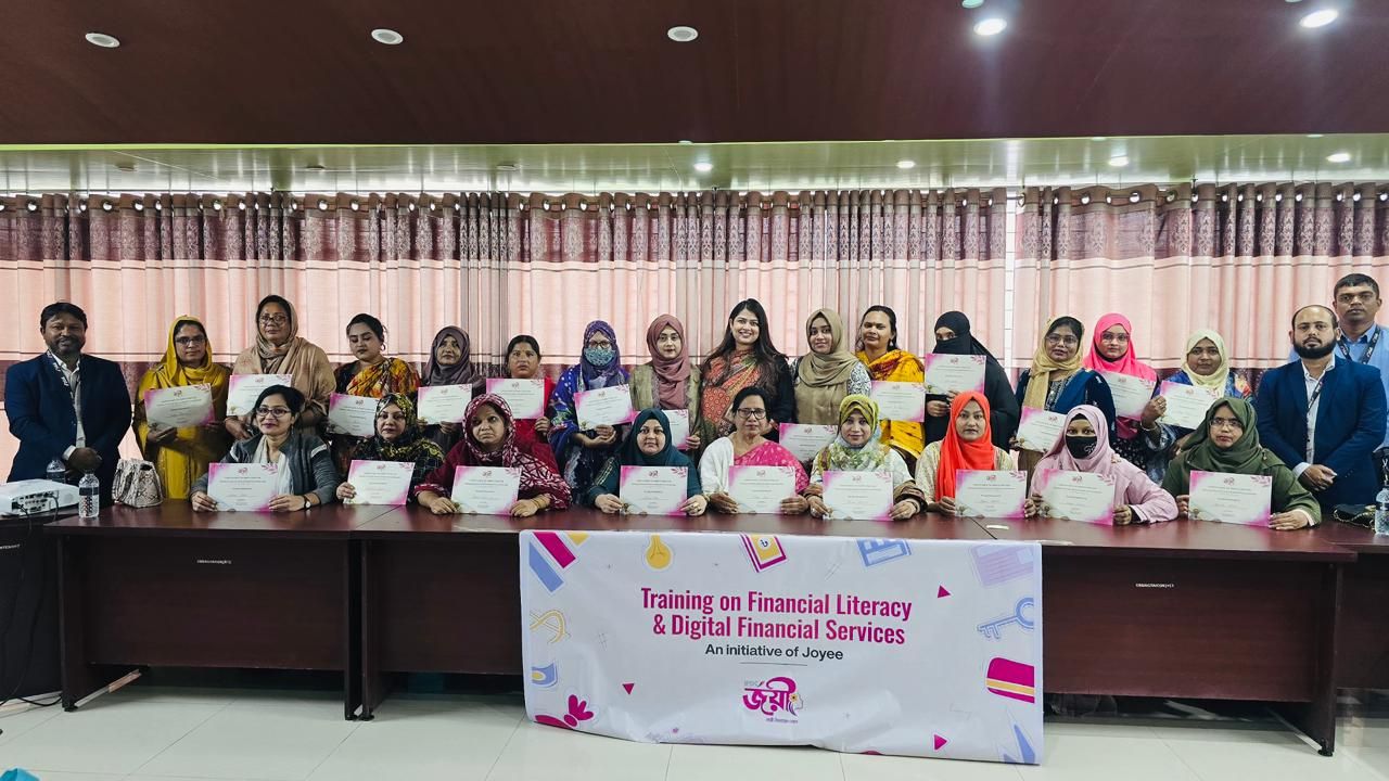 Joyee Women entrepreneur Training in Khulna 1